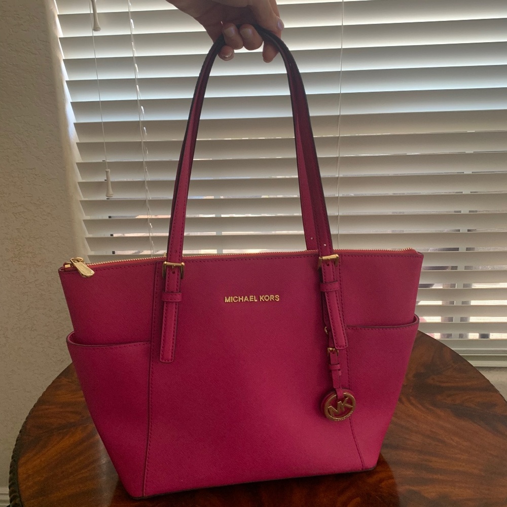 Michael Kors satchel purse